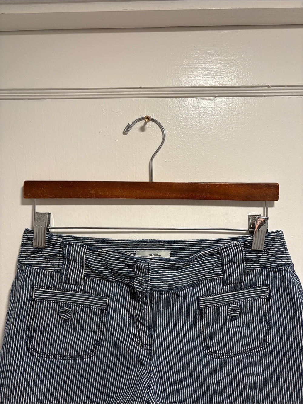 Loft Shorts - Picture 2 of 13